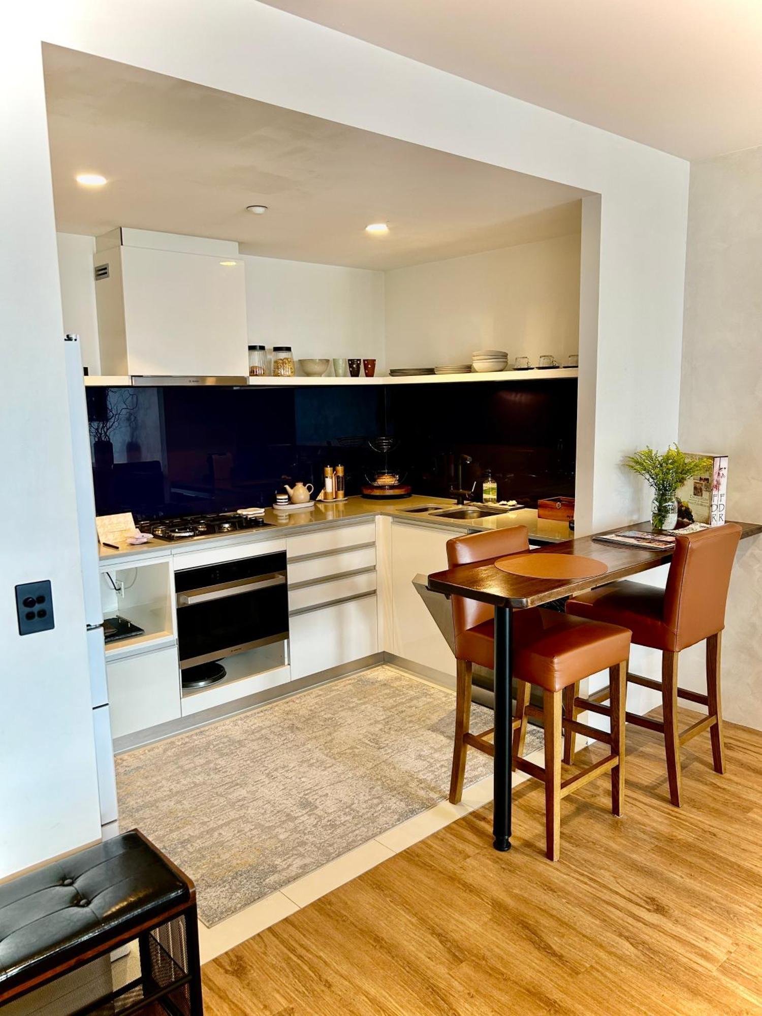 Deluxe 1br Couple & Family Ocean Apartment, Circle On Cavill, Surfers Paradise Gold Coast